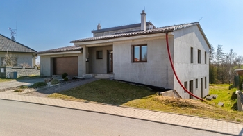 Prodej domu 240 m², Blížkovice