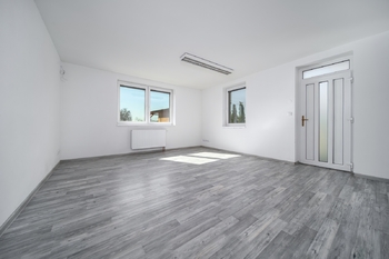 Prodej domu 240 m², Blížkovice