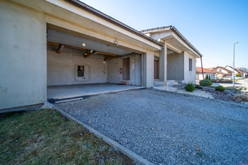 Prodej domu 240 m², Blížkovice