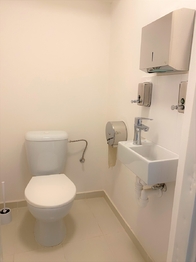 přízemí - Prodej komerčního prostoru 200 m², Kladno