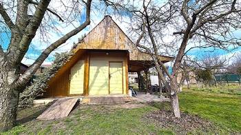 Prodej pozemku 572 m², Lenešice