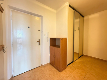 Pronájem bytu 1+1 v osobním vlastnictví 49 m², Pardubice