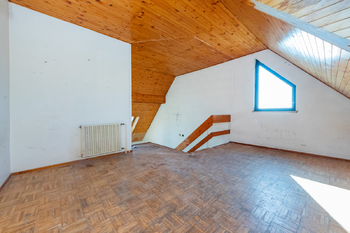 9. Galerie ve 4. NP domu - Prodej domu 229 m², Praha 6 - Řepy