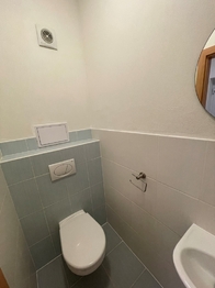 Toaleta - Prodej bytu 3+kk v osobním vlastnictví 78 m², Břeclav
