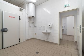 Pronájem obchodních prostor 182 m², Plzeň