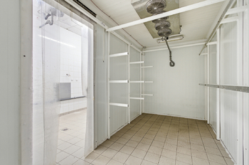 Pronájem obchodních prostor 182 m², Plzeň