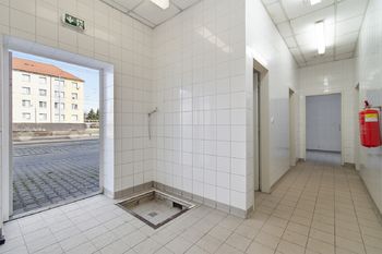 Pronájem obchodních prostor 182 m², Plzeň