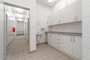 Pronájem obchodních prostor 182 m², Plzeň