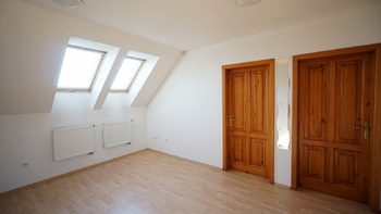 Prodej domu 1145 m², Petříkov
