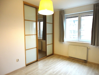 Pronájem bytu 2+1 v osobním vlastnictví 61 m², Praha 10 - Strašnice