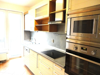 Pronájem bytu 2+1 v osobním vlastnictví 61 m², Praha 10 - Strašnice