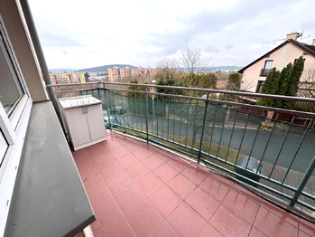 balkon - Pronájem bytu 2+kk v osobním vlastnictví 58 m², Plzeň