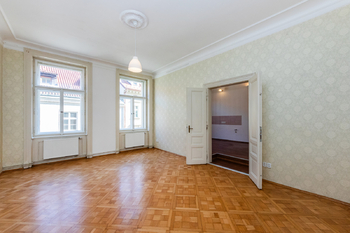 6. Druhá ordinace ve 3. NP domu - Pronájem komerčního prostoru 259 m², Praha 1 - Staré Město