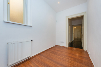 18. Místnost pro rentgen ve 3. NP domu - Pronájem komerčního prostoru 259 m², Praha 1 - Staré Město