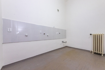 32. Místnost ve 2. NP domu - Pronájem komerčního prostoru 259 m², Praha 1 - Staré Město