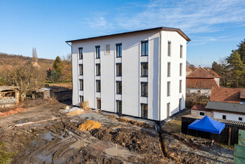 Prodej bytu 2+kk v osobním vlastnictví 52 m², Mcely