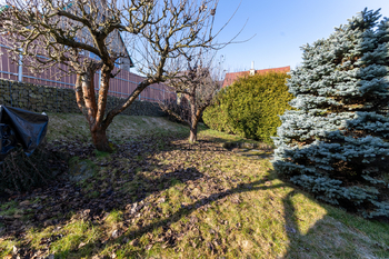 zahrada - Prodej chaty / chalupy 70 m², Okoř