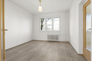 Pokoj - Prodej bytu 3+1 v osobním vlastnictví 75 m², Praha 6 - Veleslavín