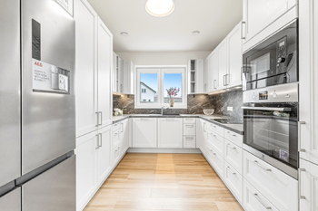 Prodej domu 110 m², Káraný