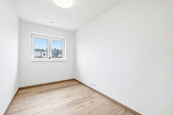 Prodej domu 110 m², Káraný