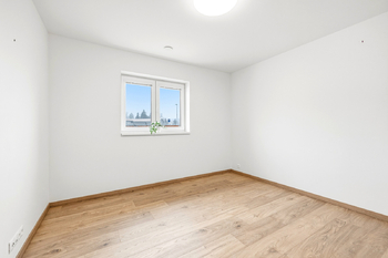 Prodej domu 110 m², Káraný