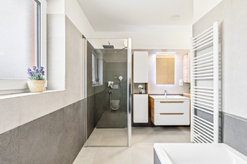 Prodej domu 110 m², Káraný