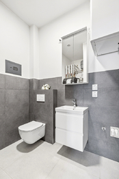 Prodej domu 110 m², Káraný