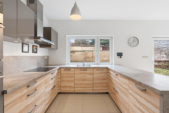 Prodej domu 181 m², Praha 9 - Horní Počernice