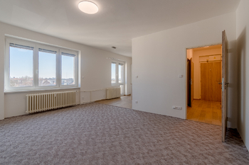 Pronájem bytu 2+kk v družstevním vlastnictví 51 m², Hradec Králové