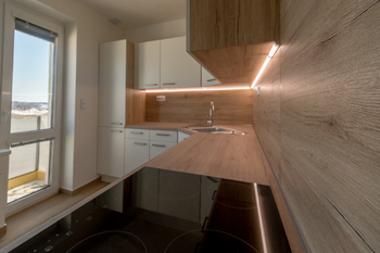 Pronájem bytu 2+kk v družstevním vlastnictví 51 m², Hradec Králové