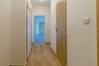 Pronájem bytu 2+kk v družstevním vlastnictví 51 m², Hradec Králové