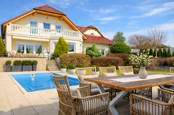 Prodej domu 278 m², Kly