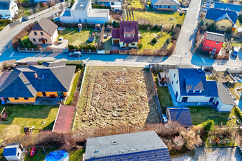 Prodej pozemku 596 m², Králův Dvůr