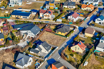 Prodej pozemku 596 m², Králův Dvůr