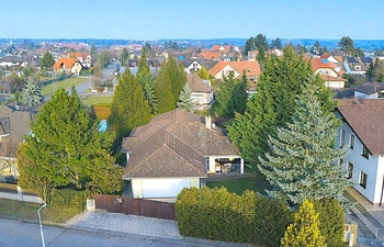 Prodej domu 175 m², Šestajovice