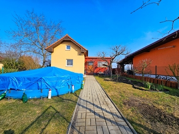 Prodej pozemku 458 m², Louny