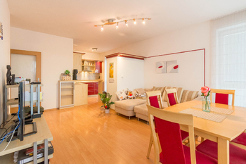 Pronájem bytu 3+kk v osobním vlastnictví 72 m², Hradec Králové