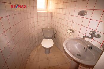 WC - Pronájem obchodních prostor 50 m², České Budějovice