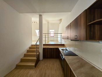 Pronájem bytu atypický v osobním vlastnictví 77 m², Louny