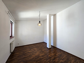 Pronájem bytu atypický v osobním vlastnictví 77 m², Louny