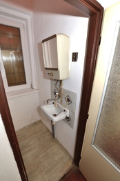 Pronájem obchodních prostor 100 m², Plzeň