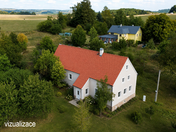 Prodej domu 300 m², Bochov