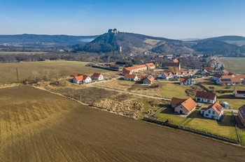 Prodej pozemku 1132 m², Točník
