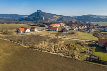 Prodej pozemku 1132 m², Točník