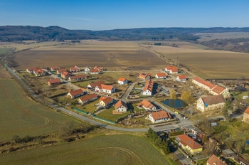 Prodej pozemku 1132 m², Točník