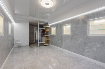 Prodej obchodních prostor 72 m², Karlovy Vary