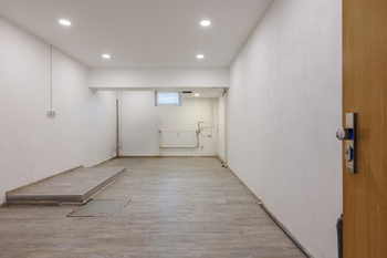 Prodej obchodních prostor 72 m², Karlovy Vary