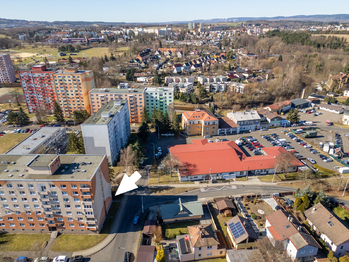 Prodej obchodních prostor 72 m², Karlovy Vary