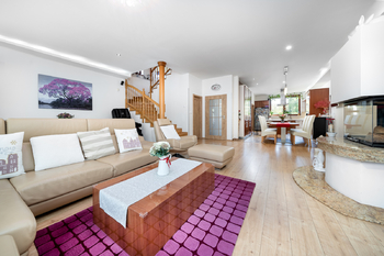 Prodej domu 346 m², Praha 4 - Lhotka