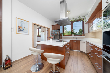 Prodej domu 346 m², Praha 4 - Lhotka